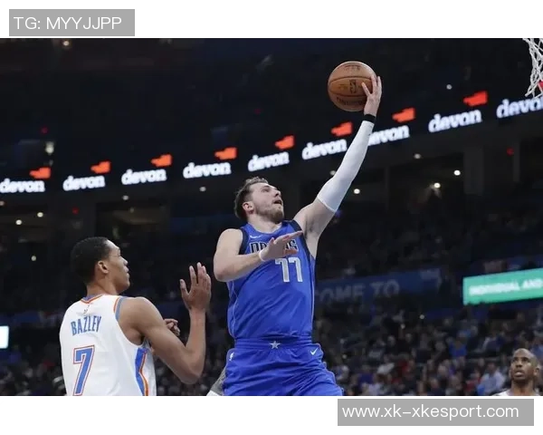 布克赞伊戈达罗球商高超换防迅速能精准洞察场上局势